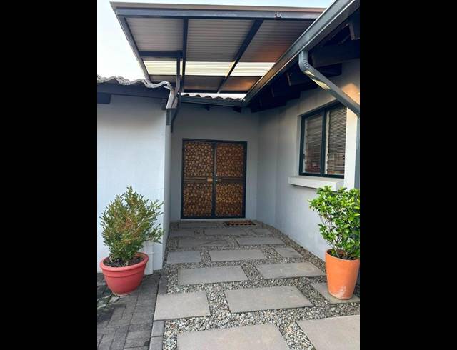 4 BEDROOM PROPERTY TO RENT IN RIVER CLUB